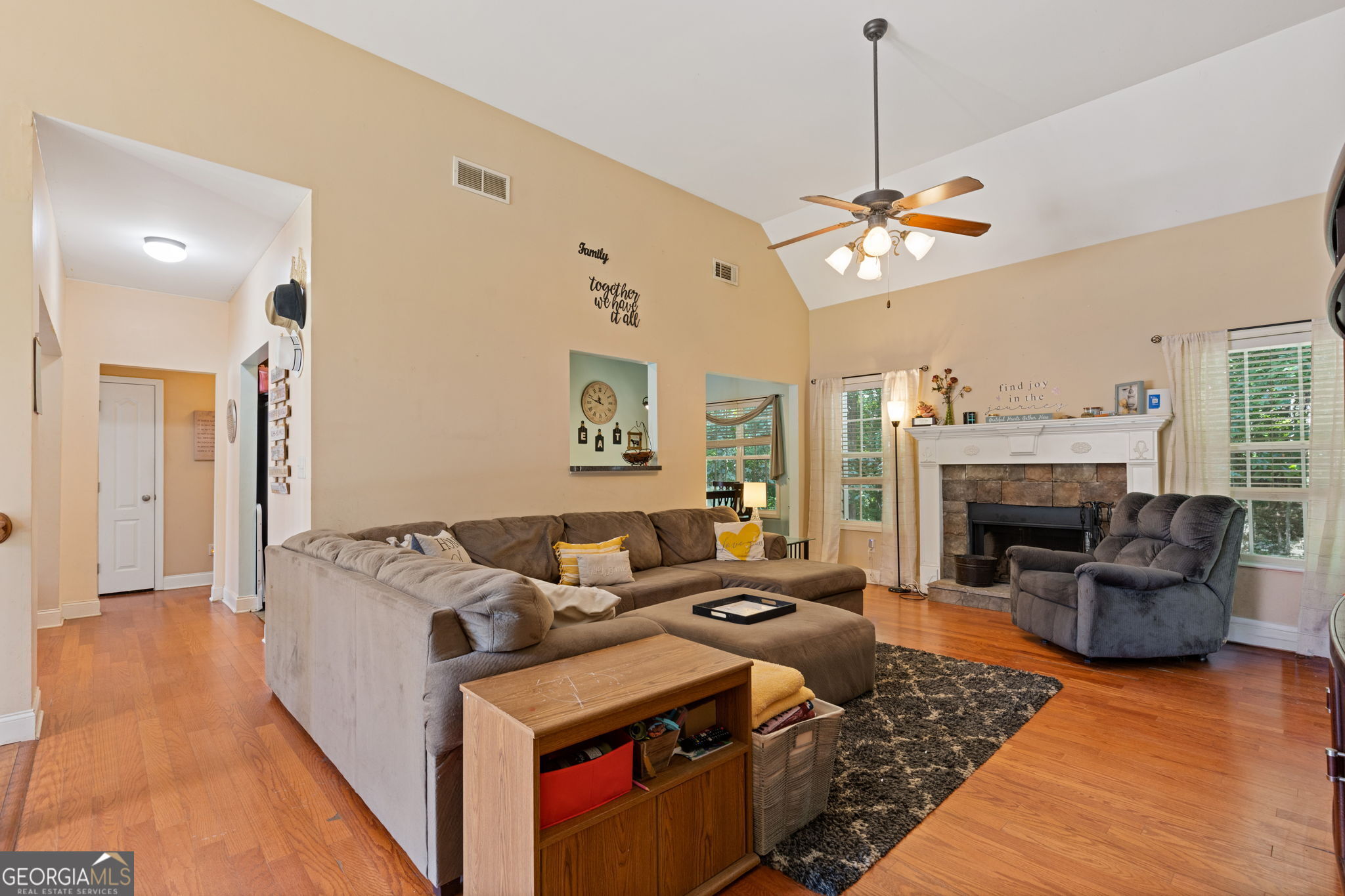 102 Reservation View Property Photo 6