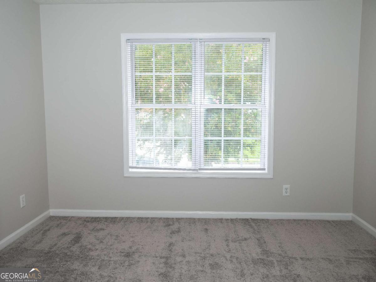 1860 Pinehurst View Drive Property Photo 14