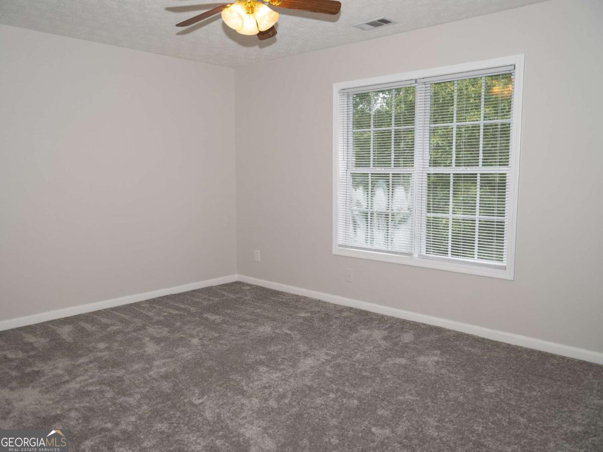 1860 Pinehurst View Drive Property Photo 19