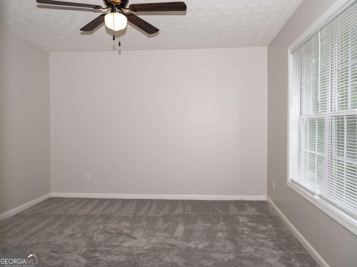 1860 Pinehurst View Drive Property Photo 20