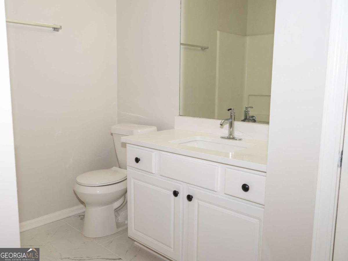 1860 Pinehurst View Drive Property Photo 21