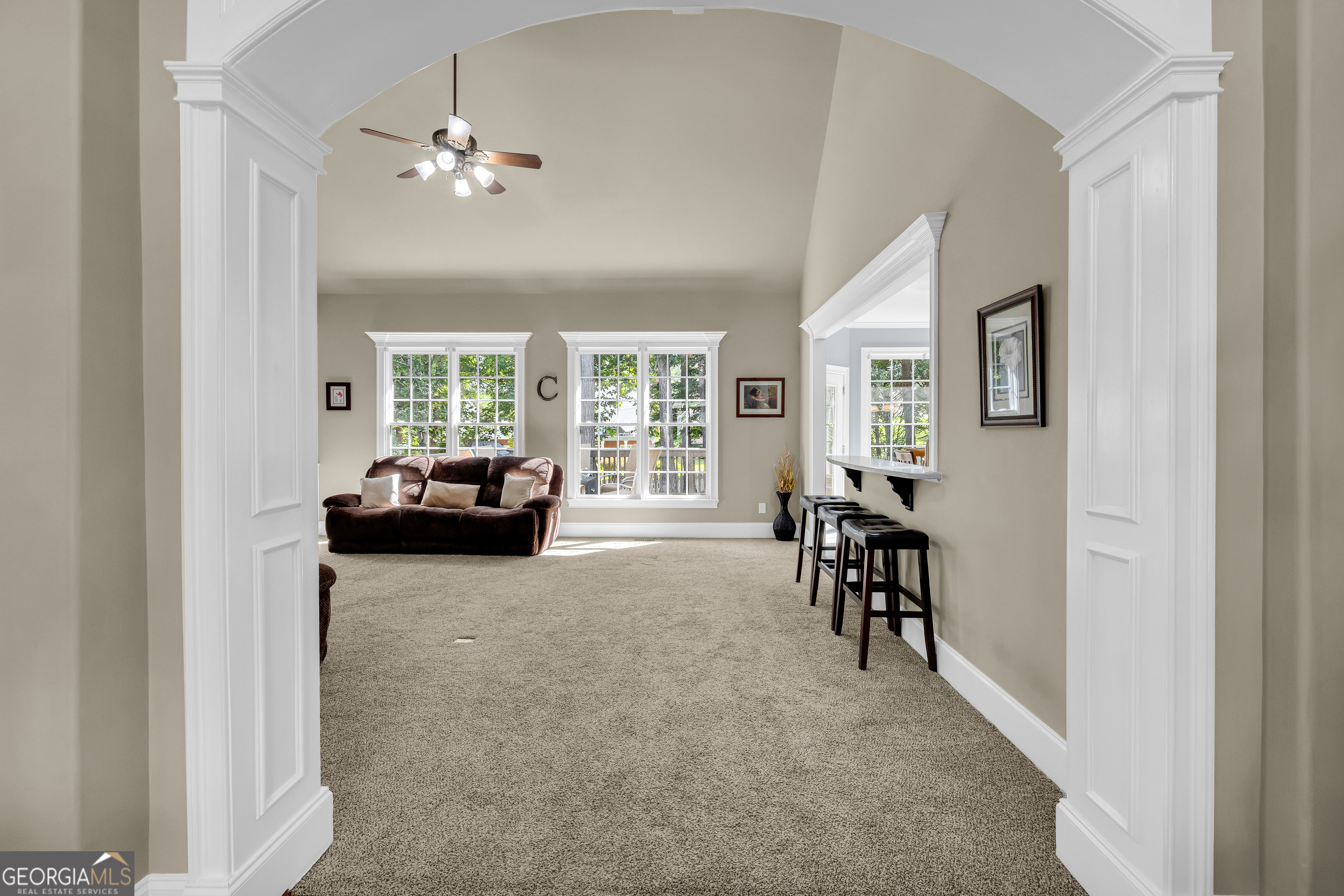 1190 Lamont Circle Property Photo 6