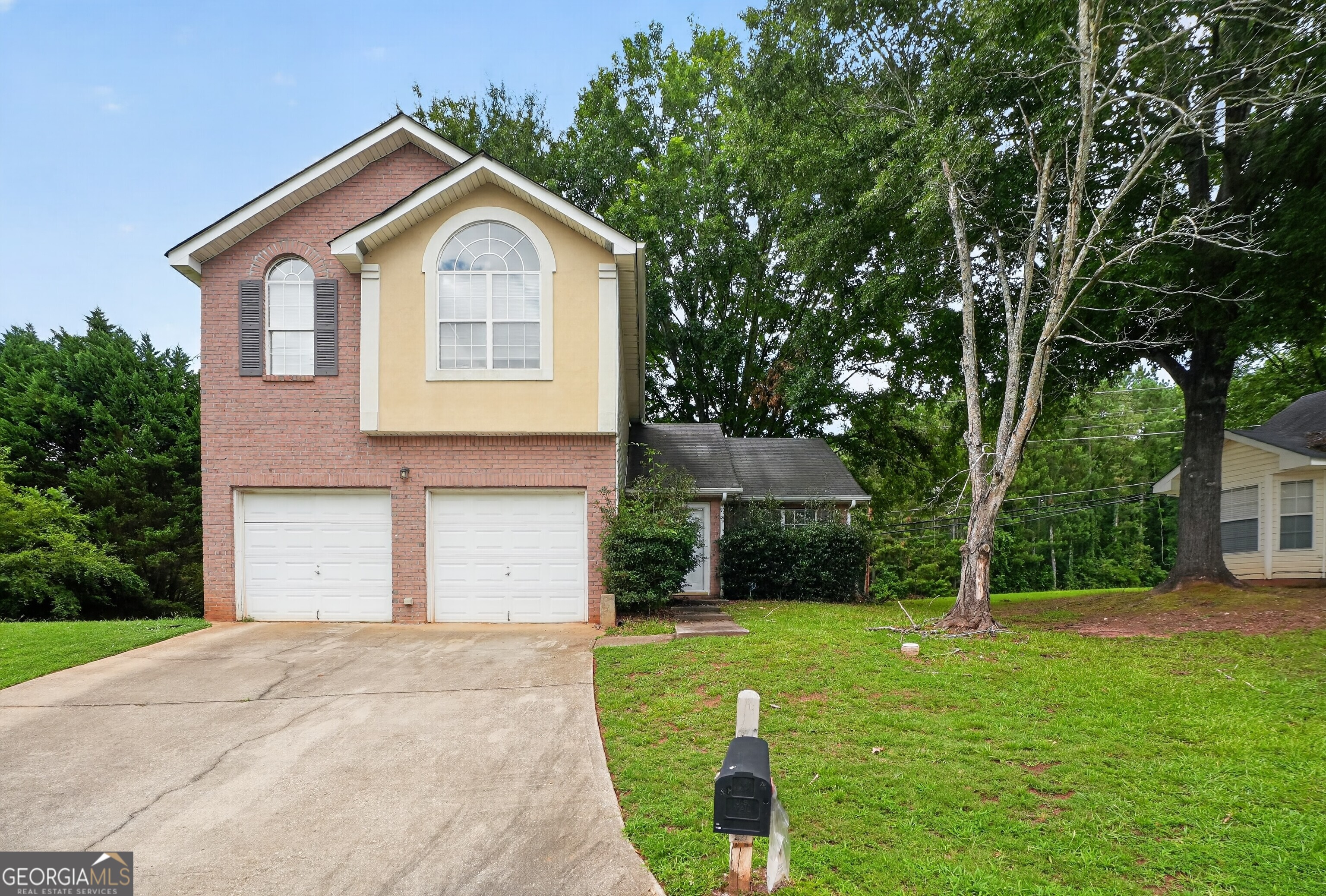 6138 Idlewood Manor Property Photo 1