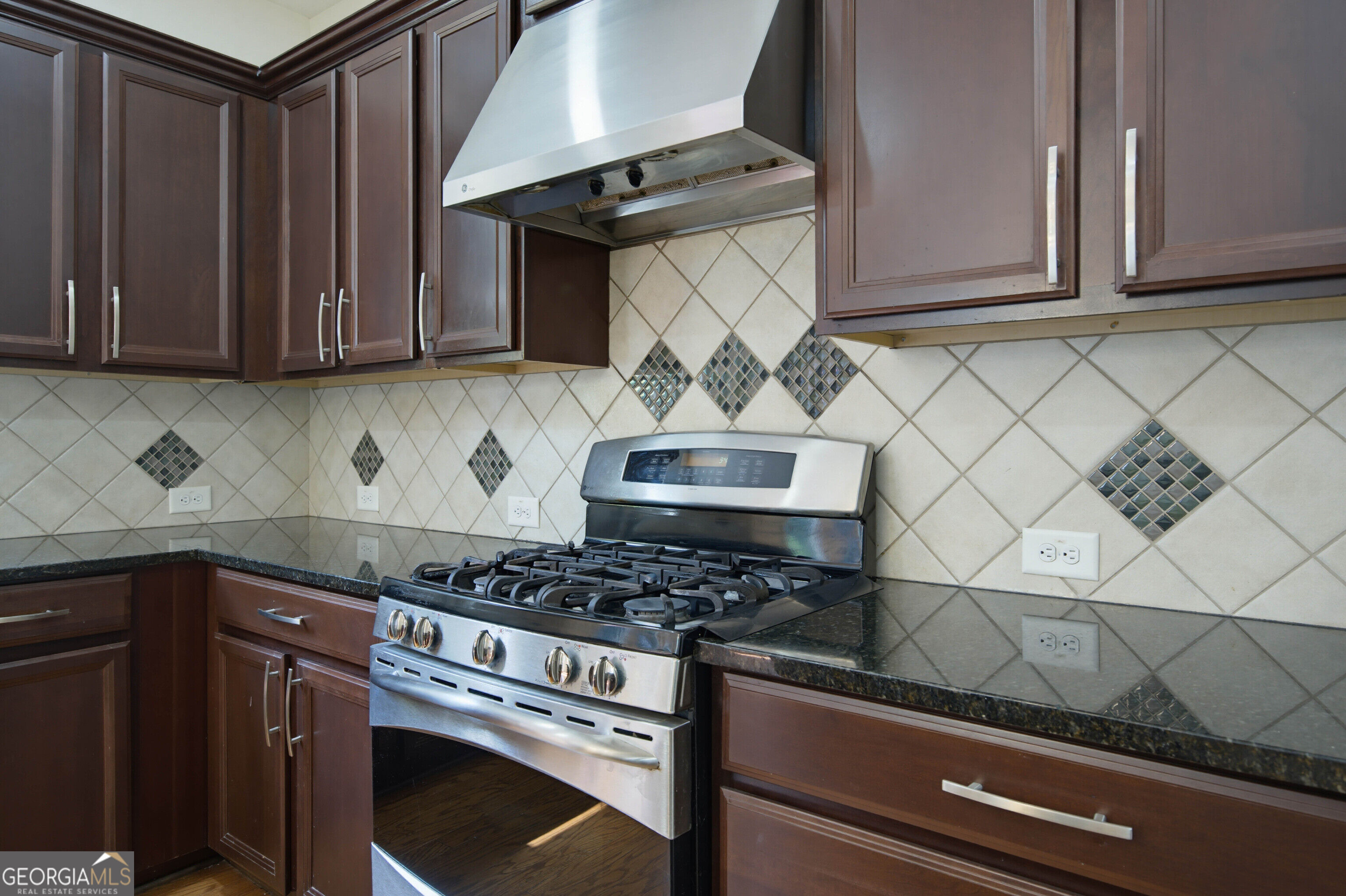 720 Yasha Court Property Photo 13