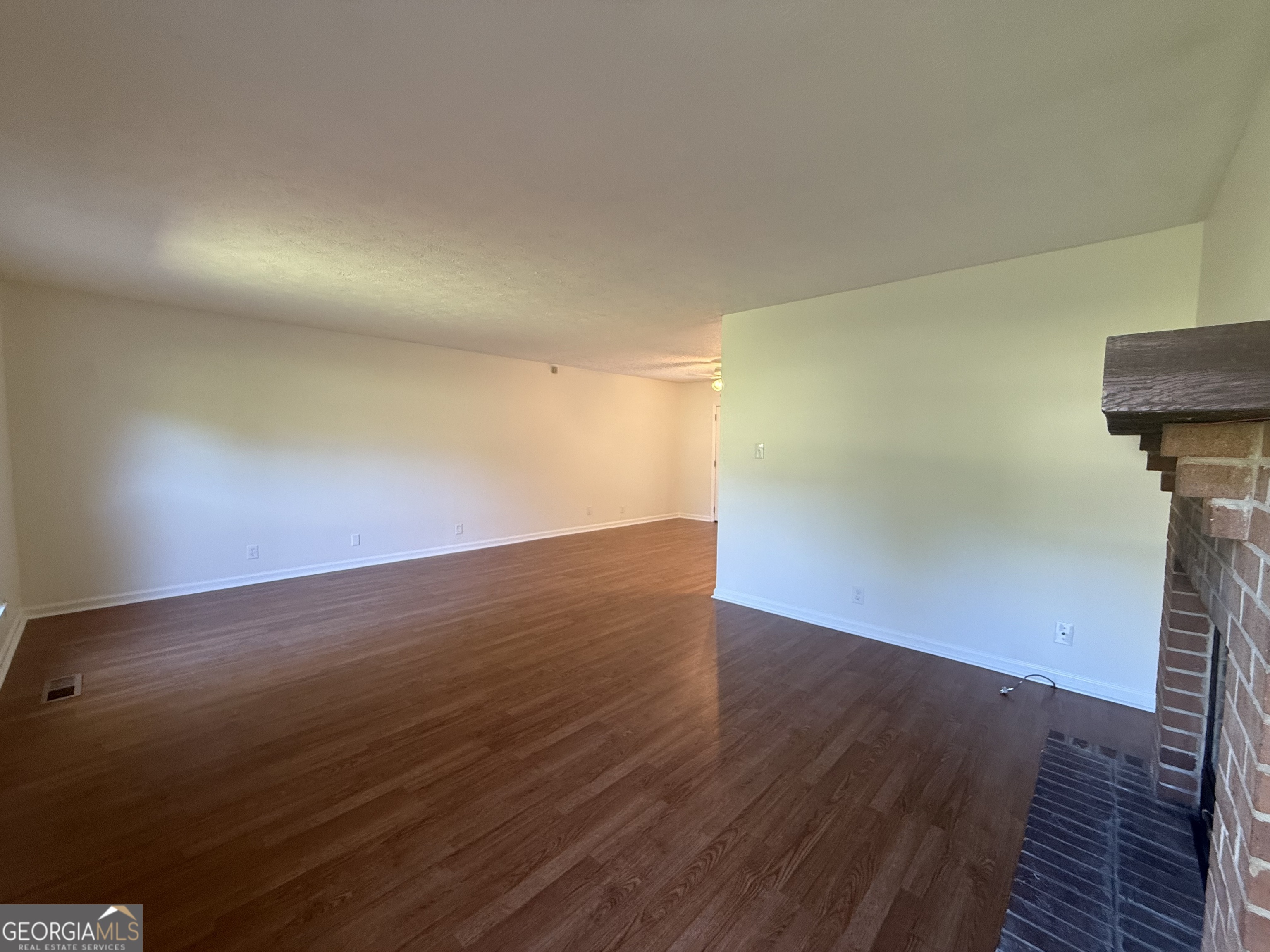 508 Merrill Lane Property Photo 9