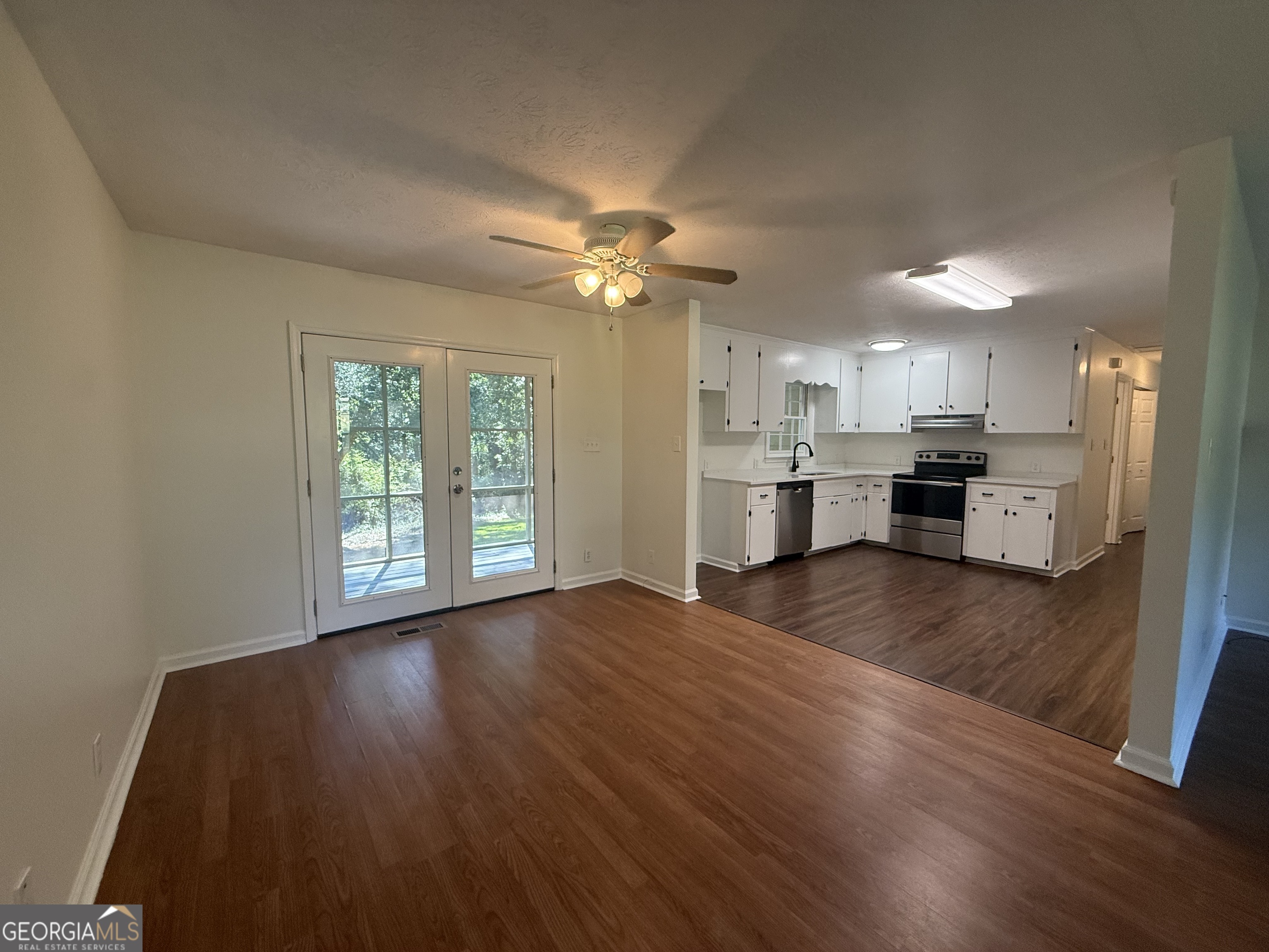 508 Merrill Lane Property Photo 12