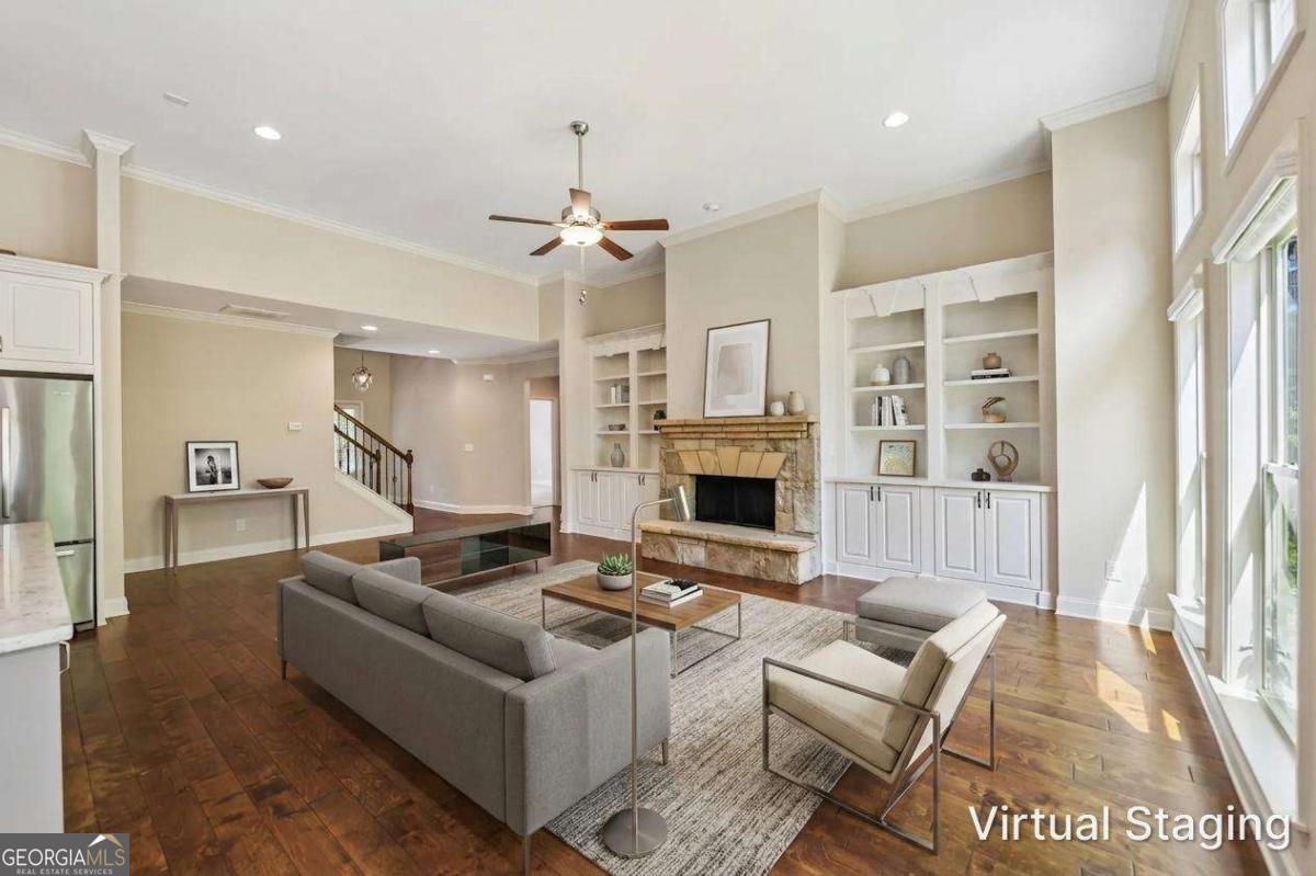 1857 Cambridge Square Property Photo 2
