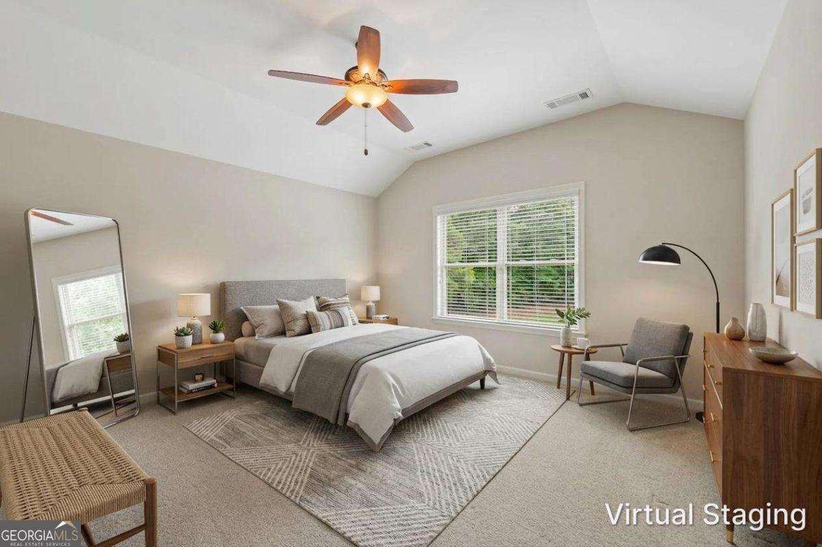 1857 Cambridge Square Property Photo 4