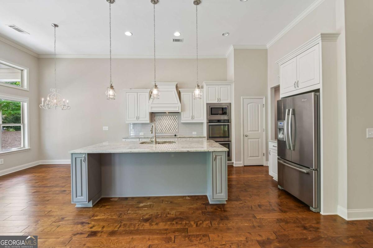 1857 Cambridge Square Property Photo 20