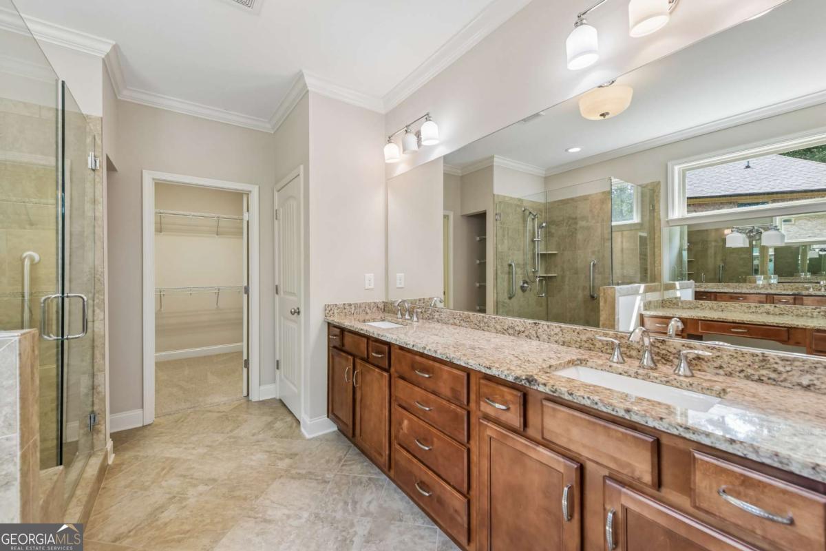 1857 Cambridge Square Property Photo 35
