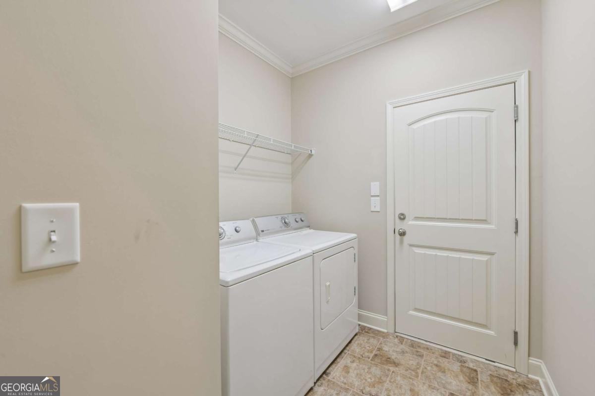 1857 Cambridge Square Property Photo 40