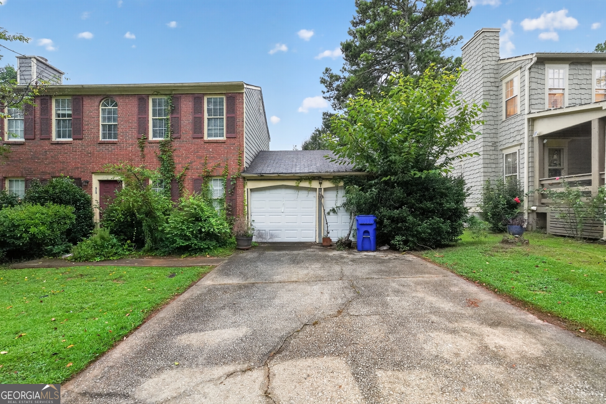 585 Woodcrest Manor Drive Property Photo 1