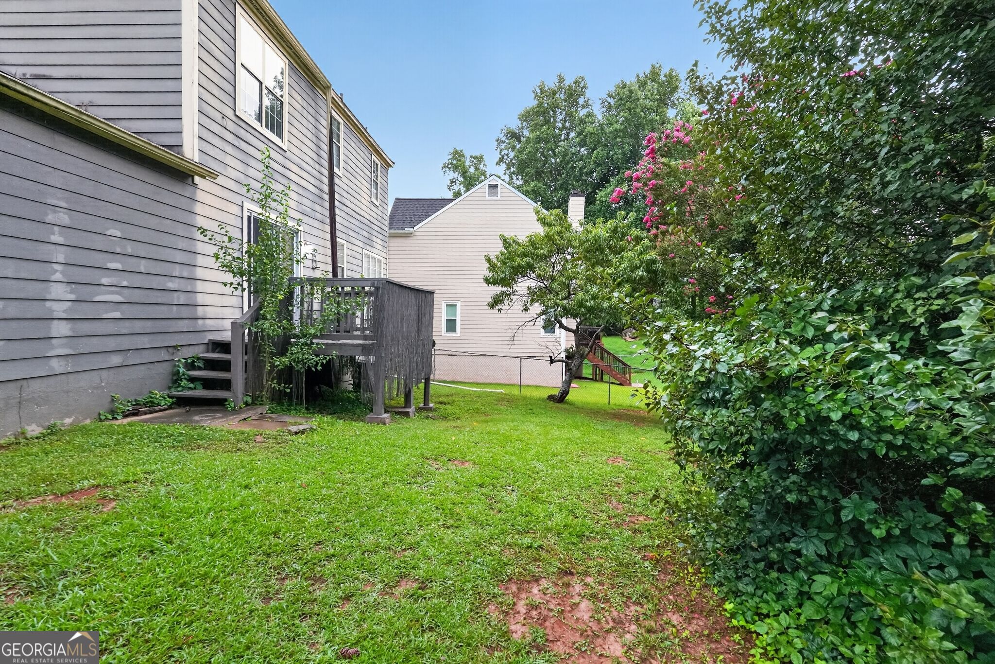 585 Woodcrest Manor Drive Property Photo 13