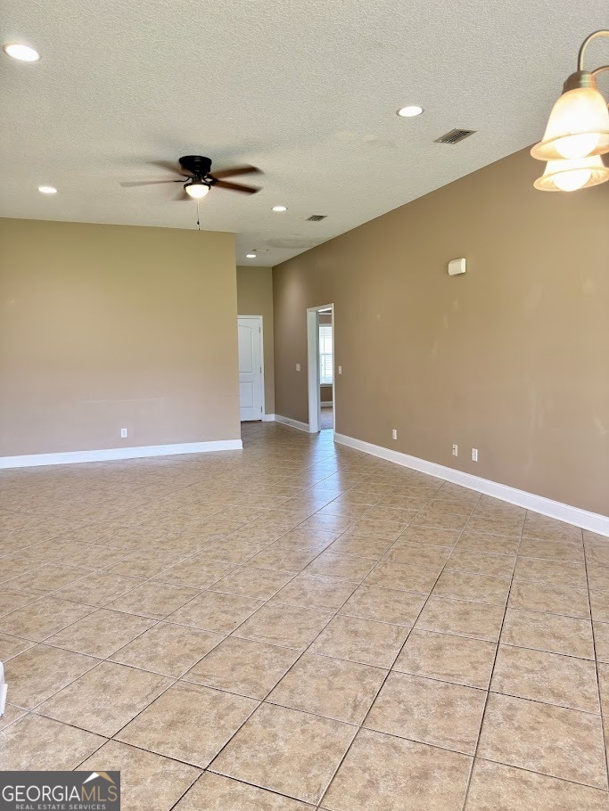15 Fox Path Property Photo 9