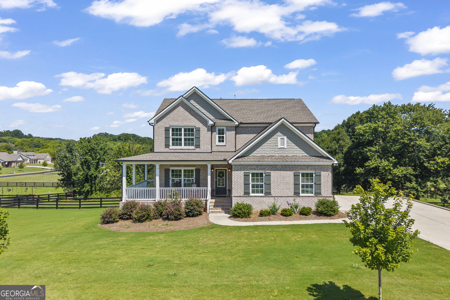 2504 Creekside Crossing Property Photo 1