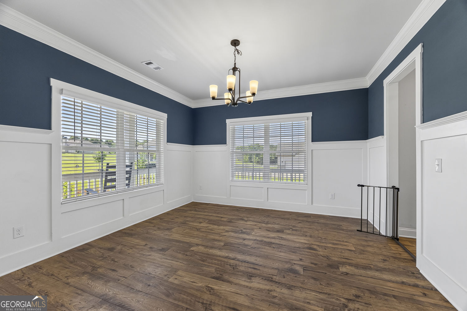 2504 Creekside Crossing Property Photo 12