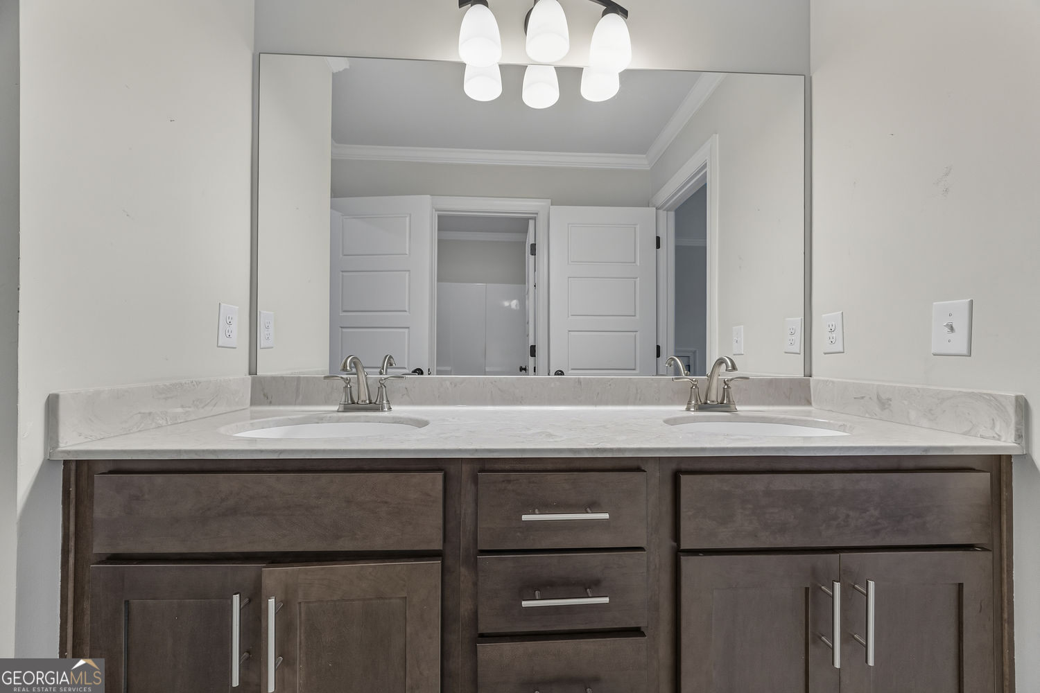 2504 Creekside Crossing Property Photo 52