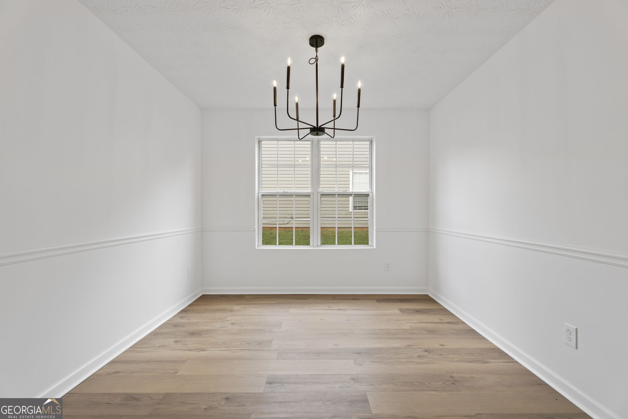 1470 Lafayette Square Property Photo 11