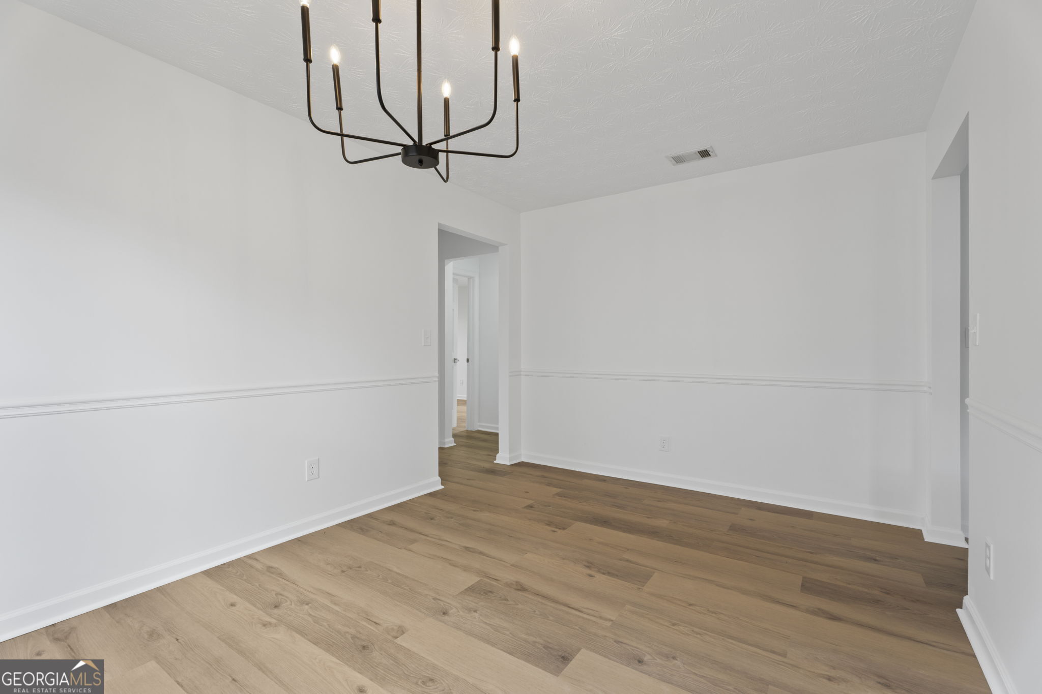 1470 Lafayette Square Property Photo 13