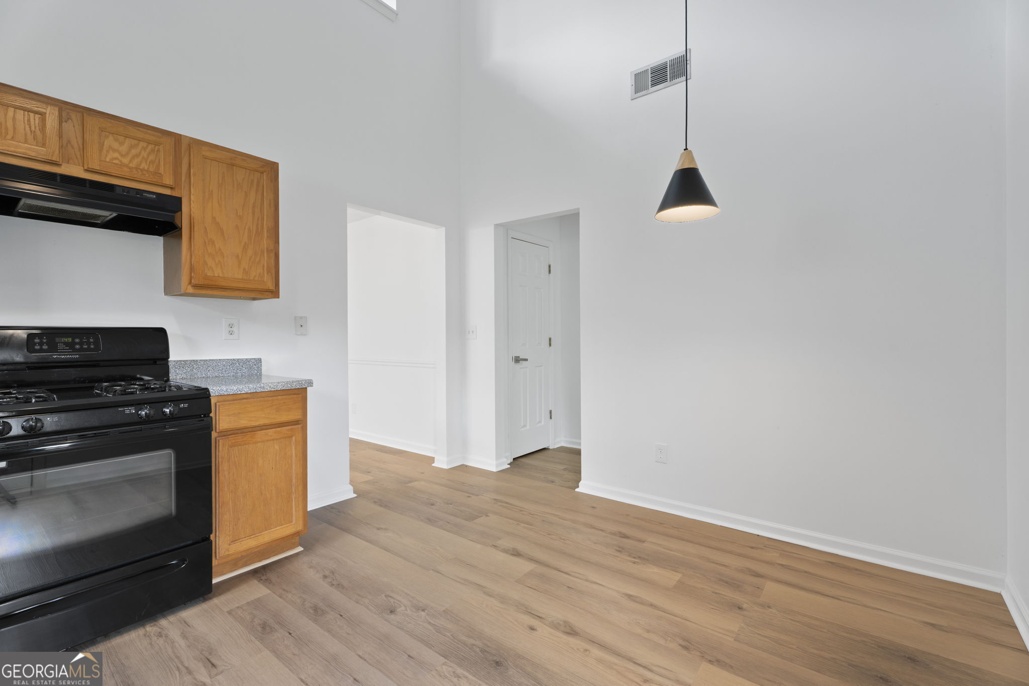 1470 Lafayette Square Property Photo 19