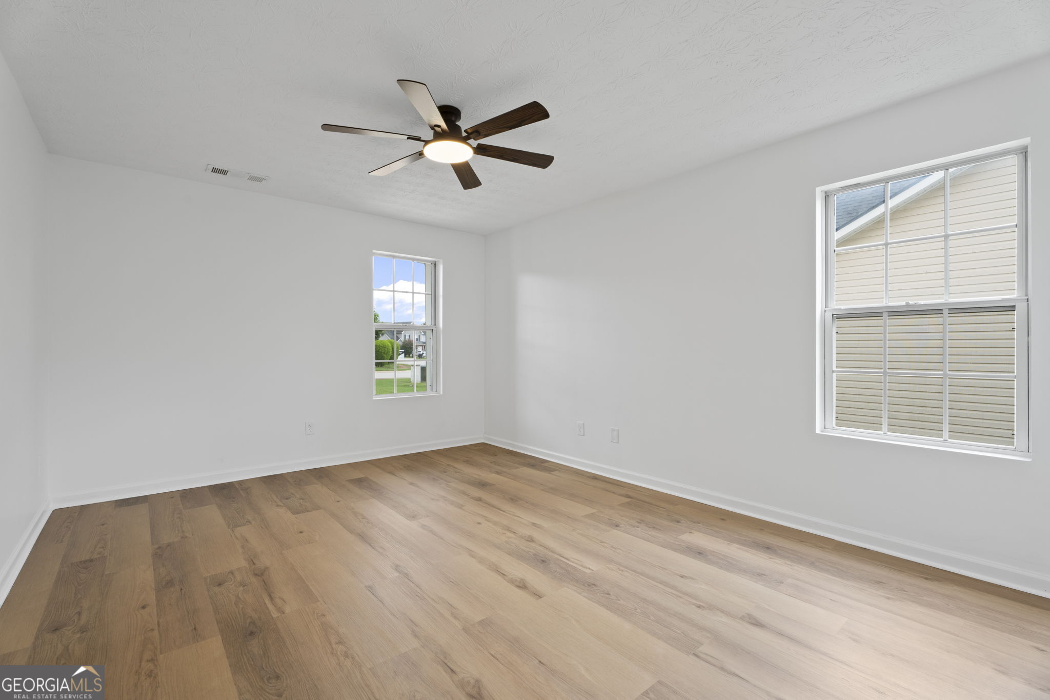 1470 Lafayette Square Property Photo 24