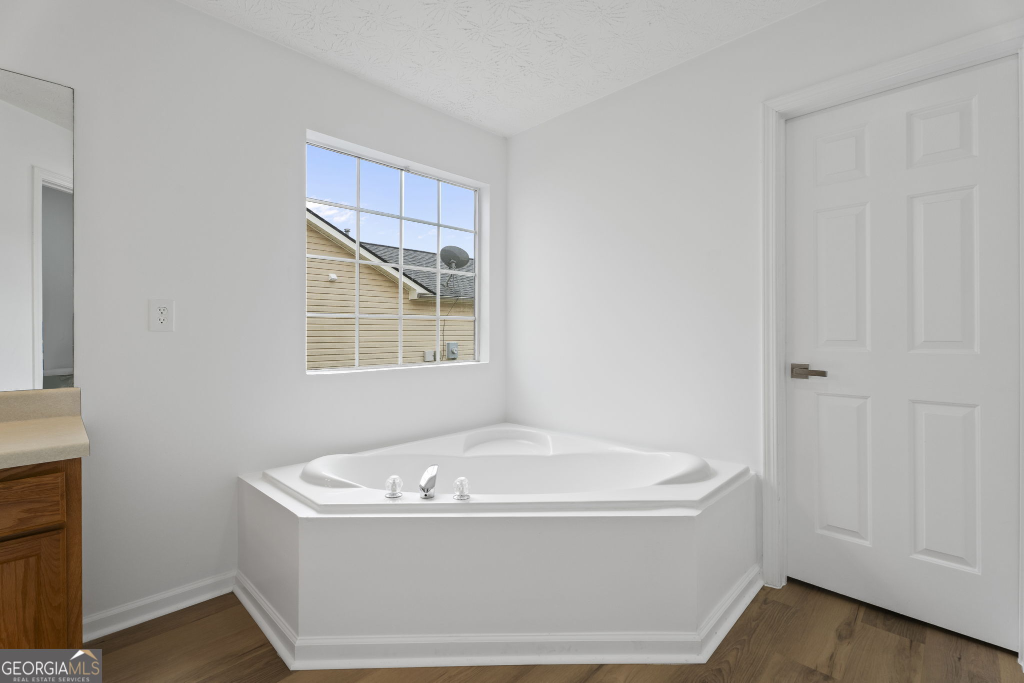 1470 Lafayette Square Property Photo 29