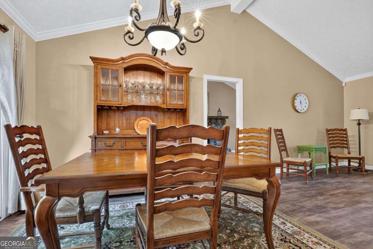 9640 Pine Thicket Way Property Photo 8