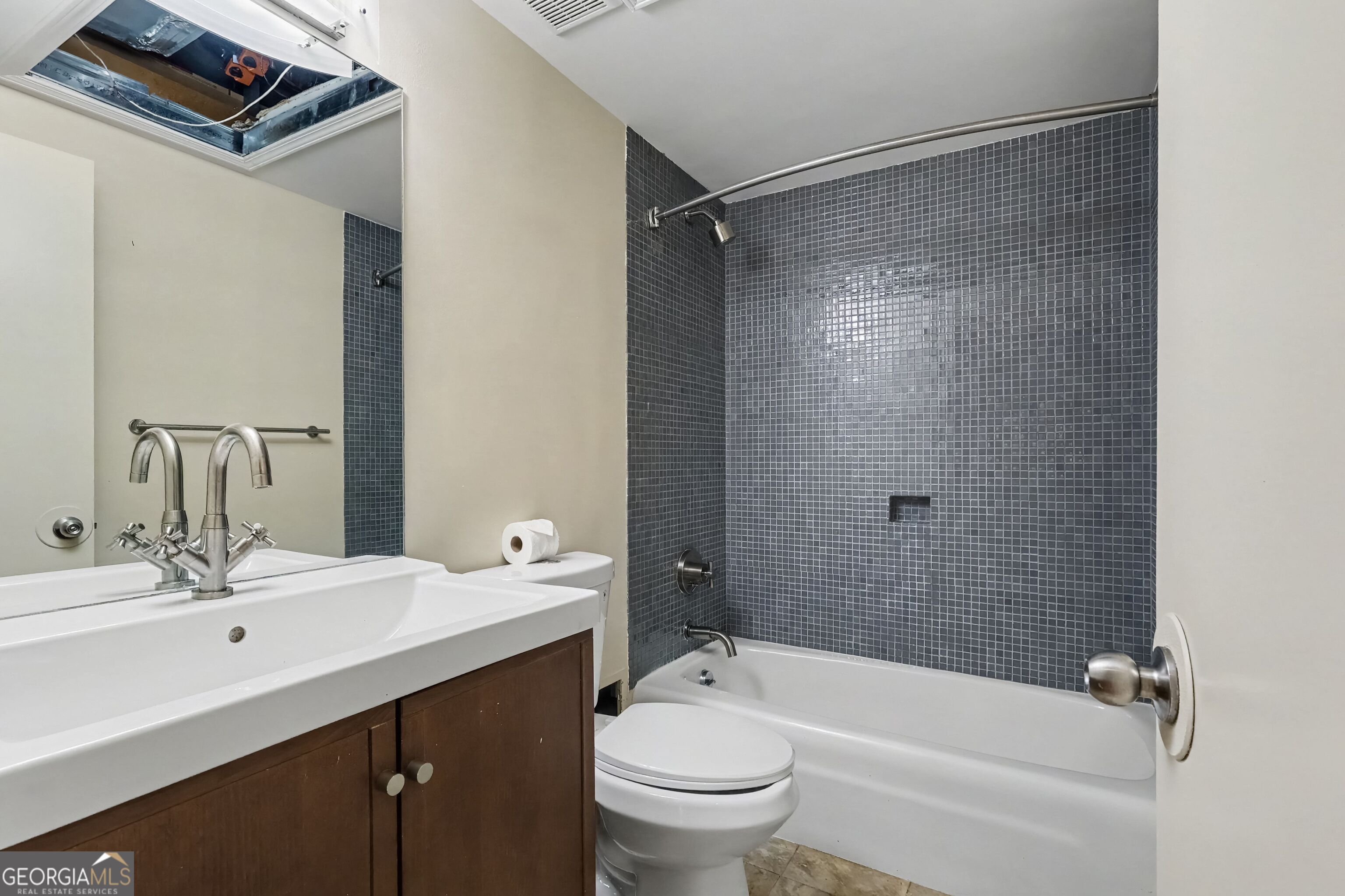 145 15th Street Ne # 208 Property Photo 29
