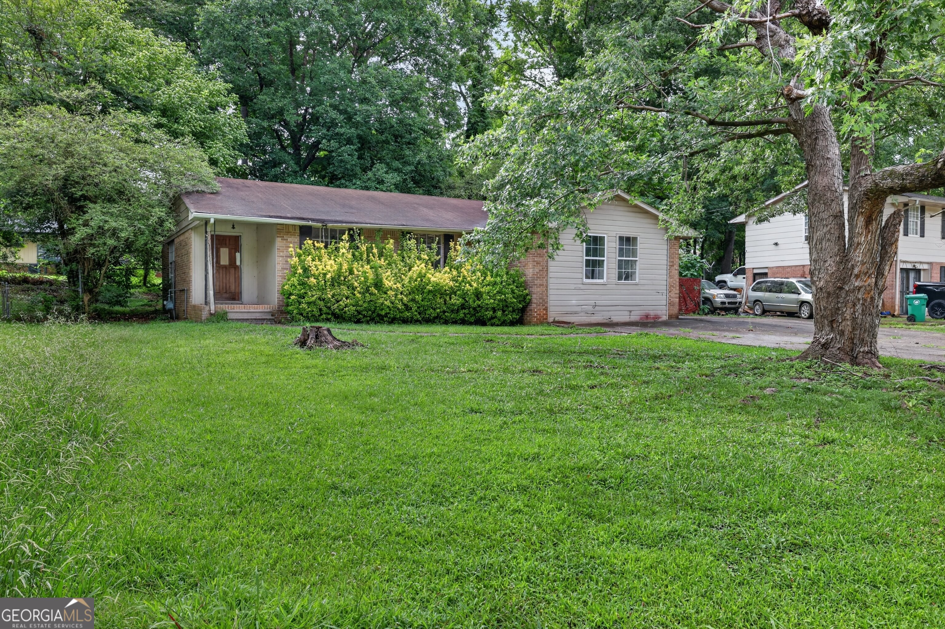 3013 Orbit Circle Property Photo 1