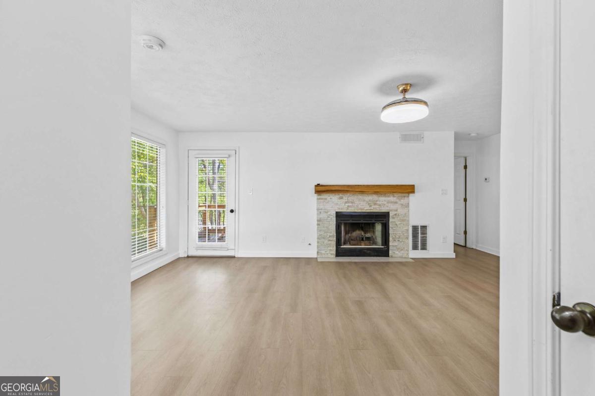 204 Berkeley Woods Drive Property Photo 2