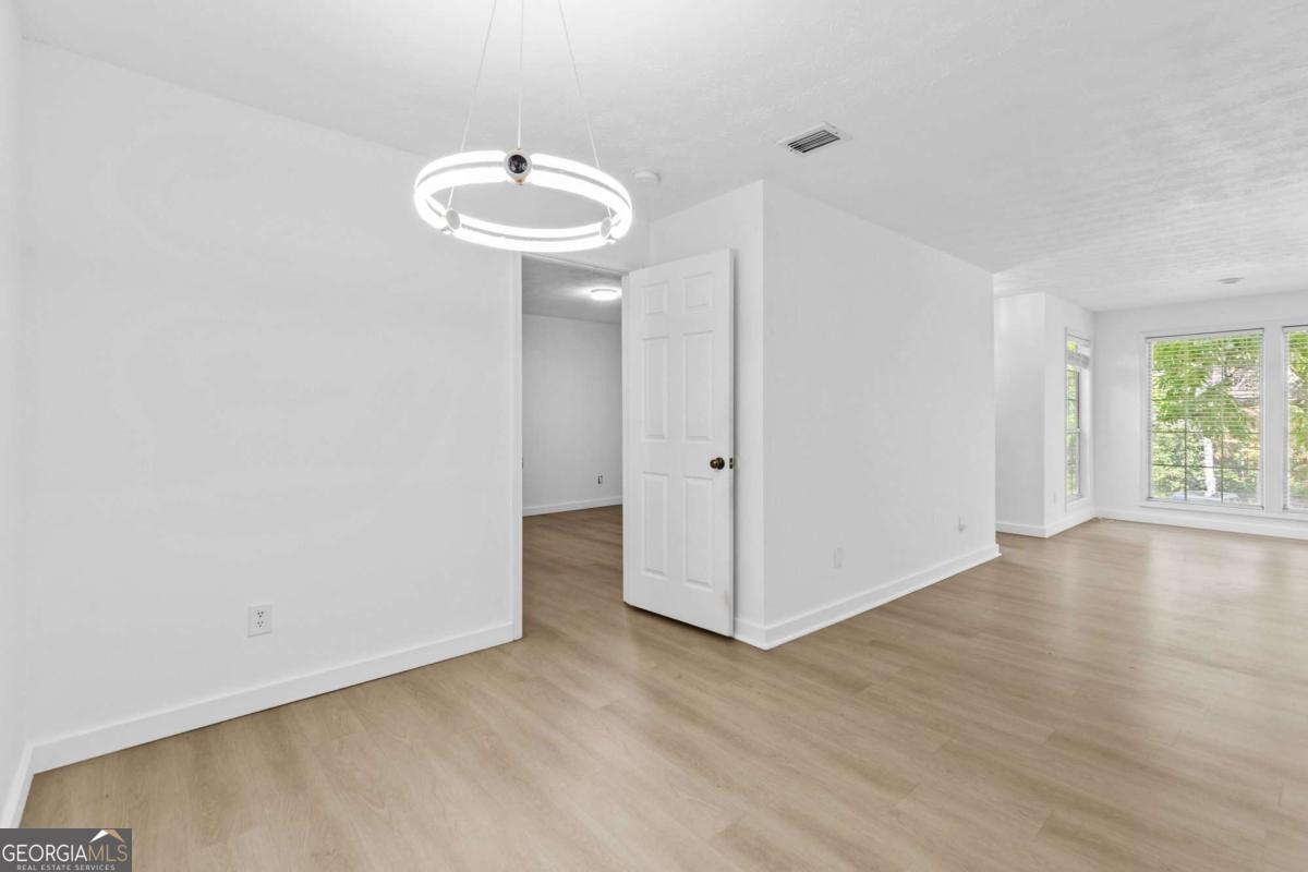 204 Berkeley Woods Drive Property Photo 18