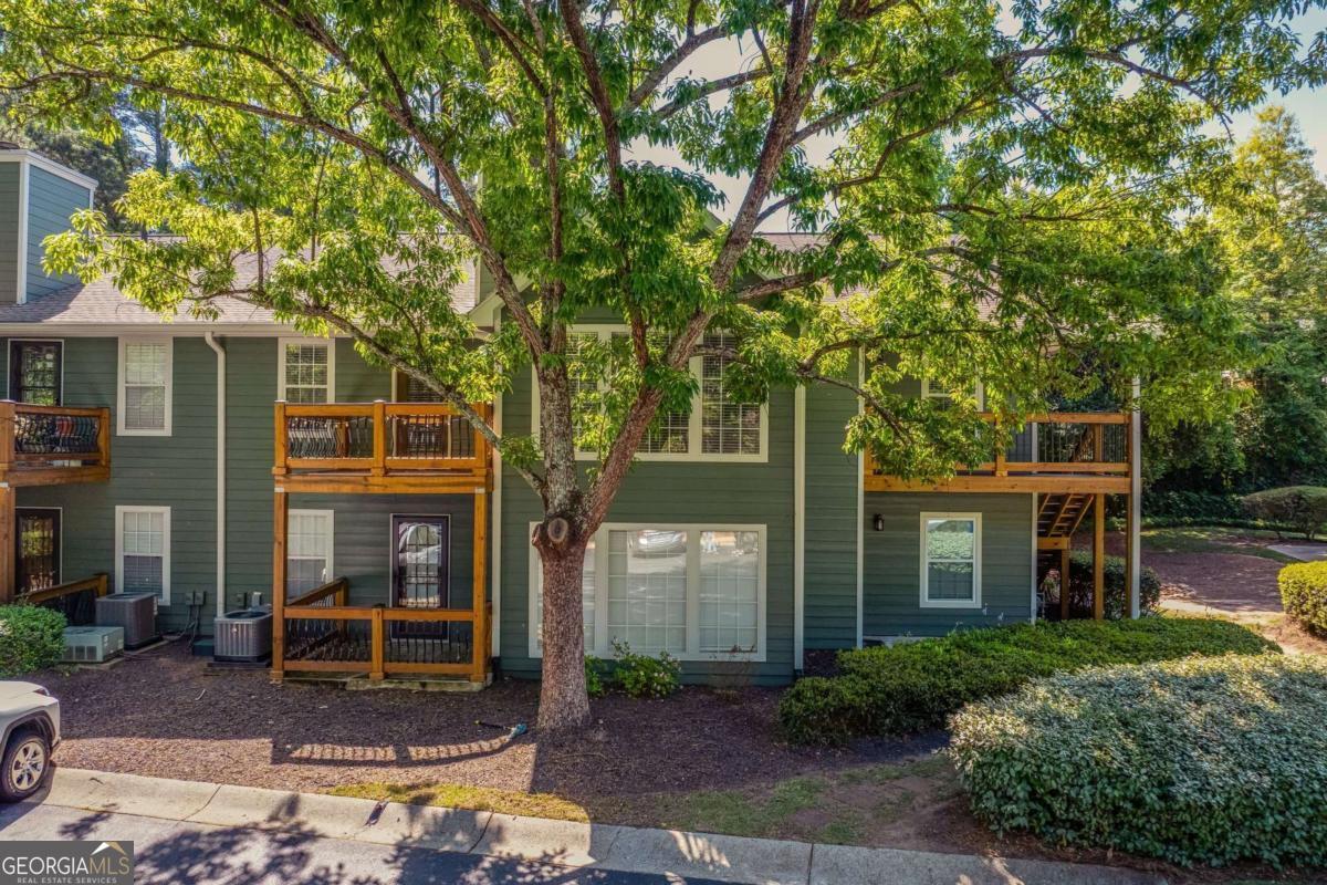 204 Berkeley Woods Drive Property Photo 26
