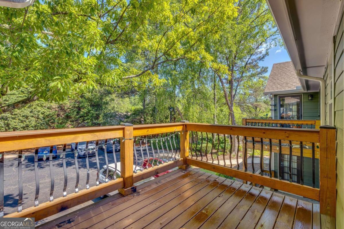 204 Berkeley Woods Drive Property Photo 30