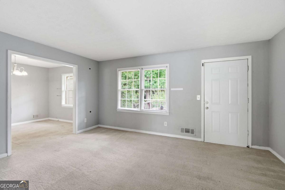 1614 Devon Court Property Photo 7