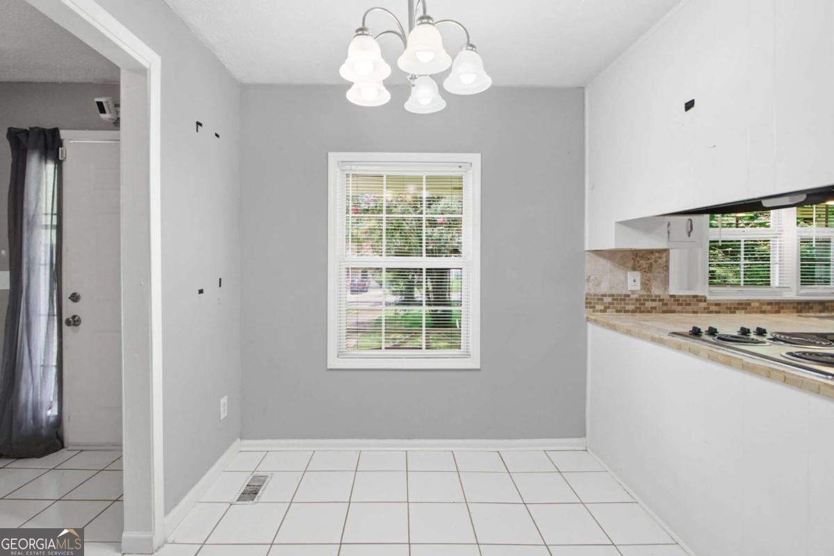1614 Devon Court Property Photo 11
