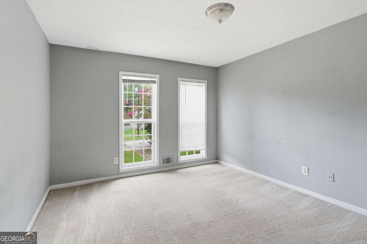 1614 Devon Court Property Photo 20