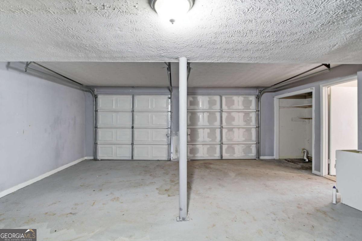 1614 Devon Court Property Photo 28