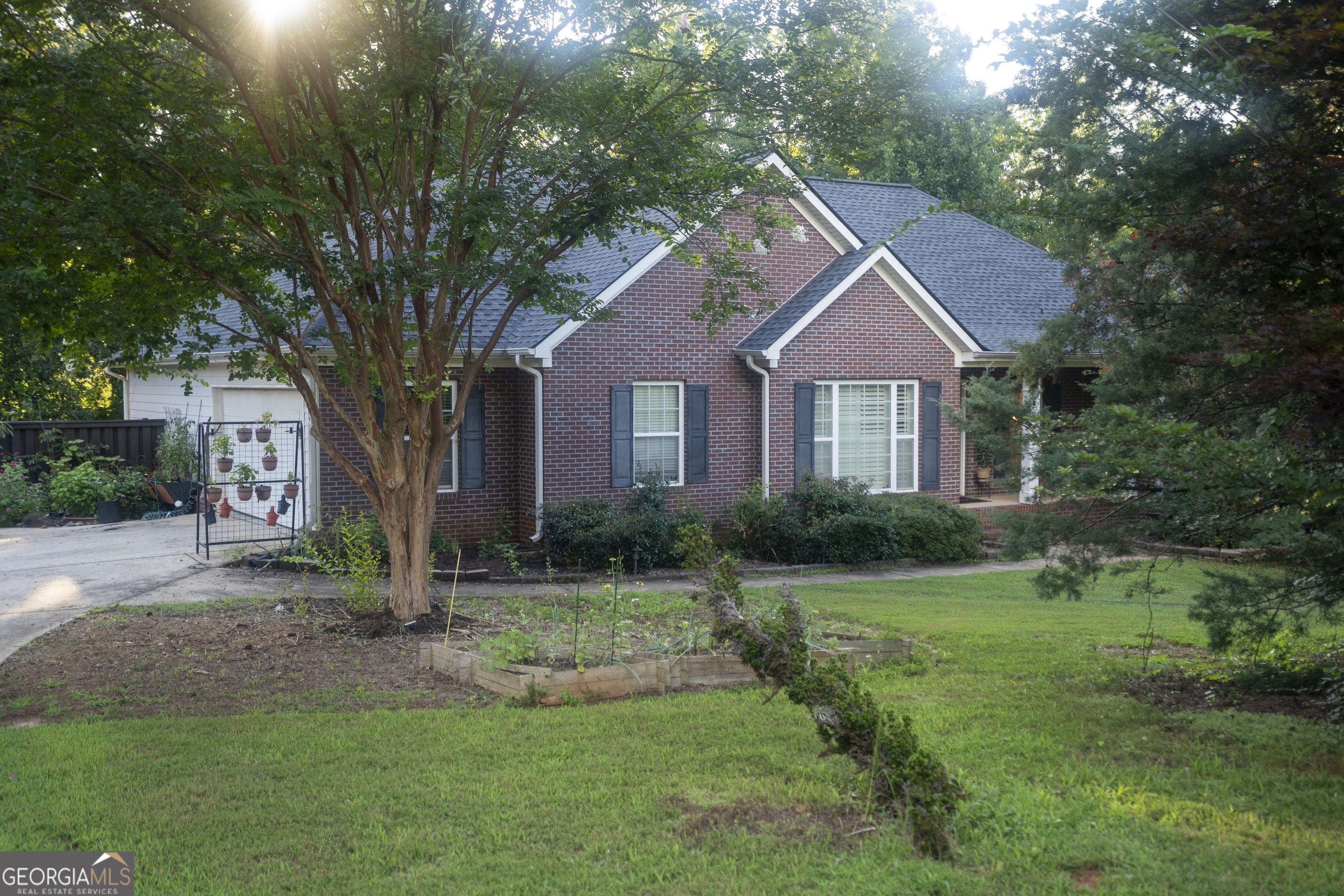 115 Planters Ridge Drive Property Photo 3