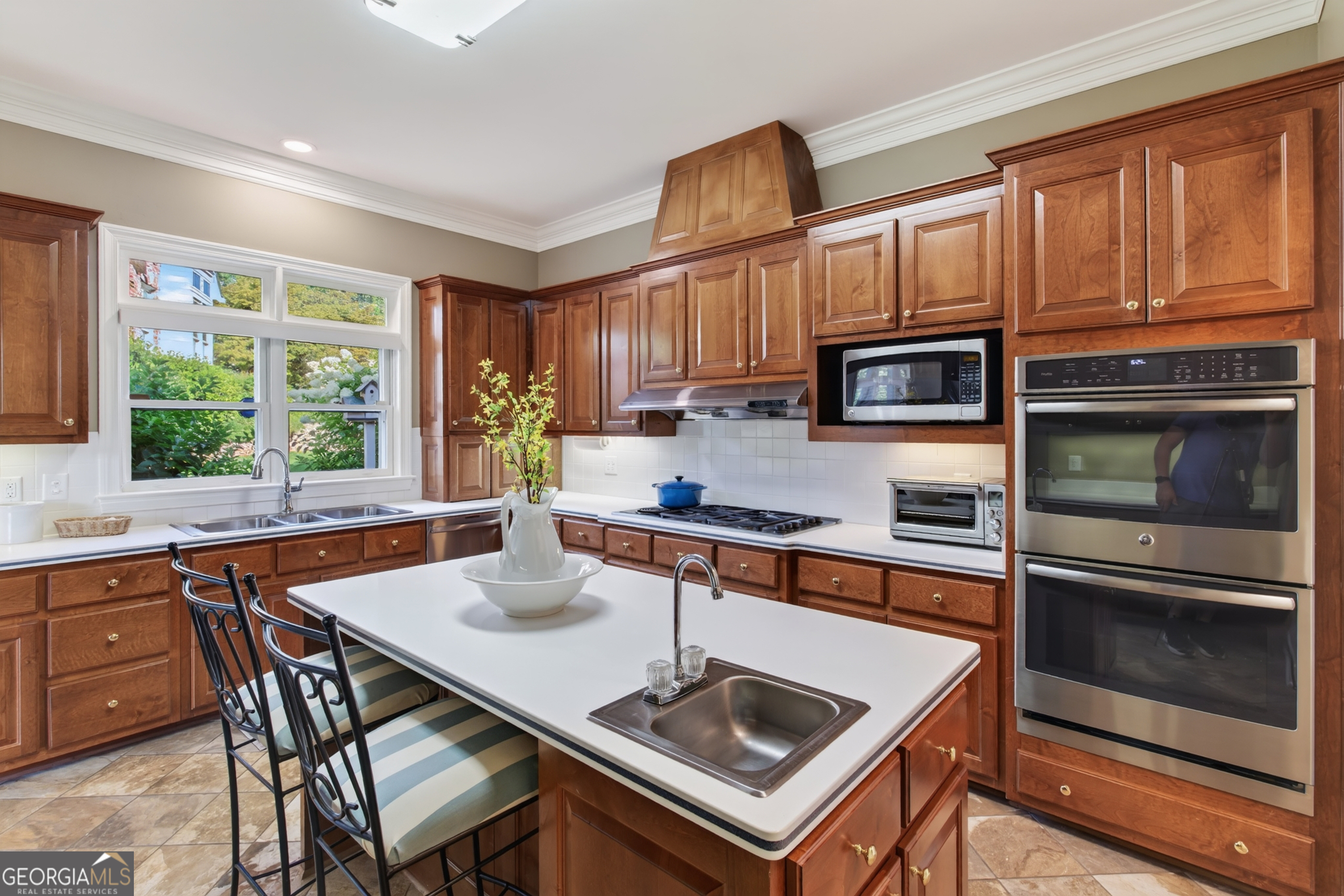 2381 Lee Place Property Photo 41