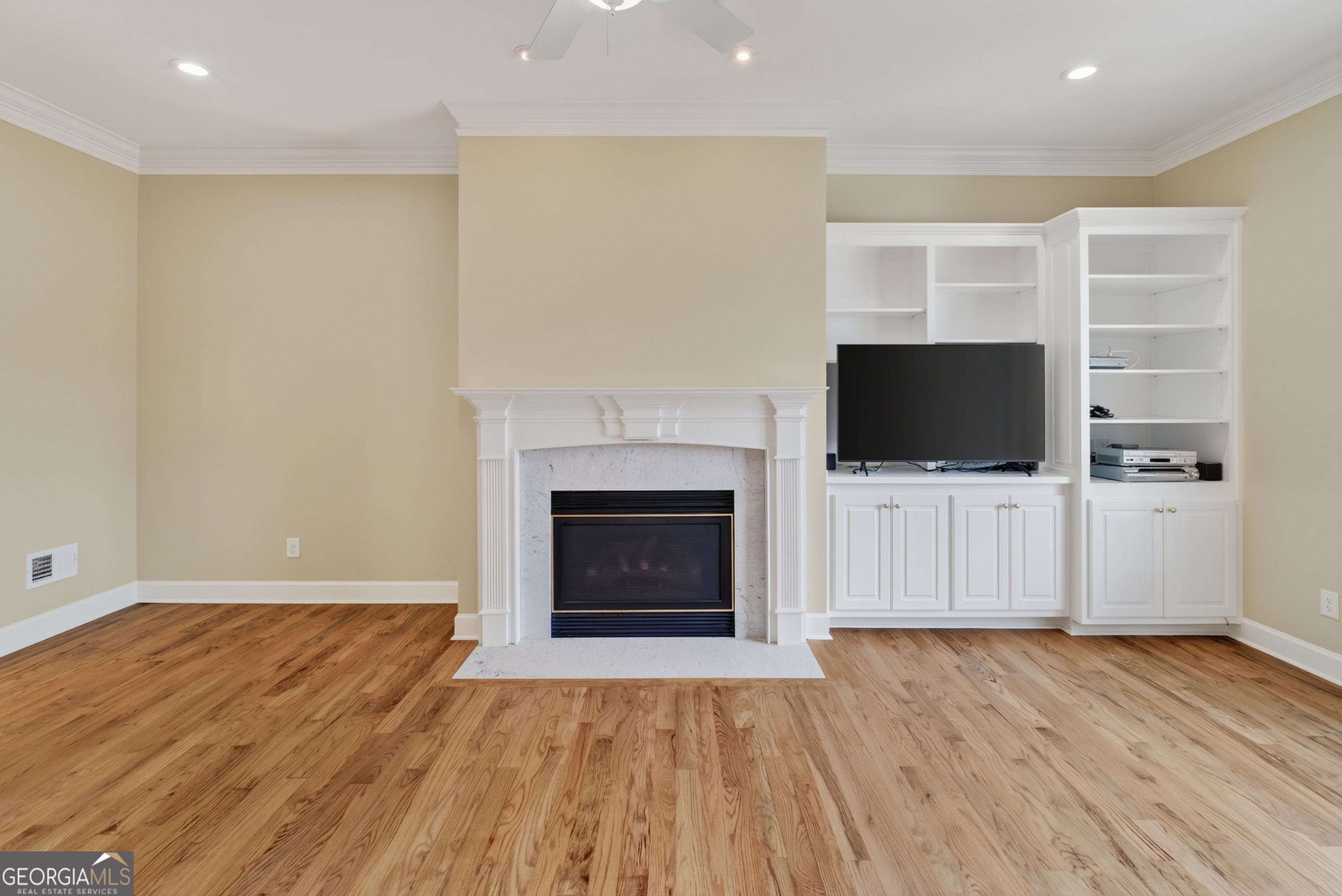 2381 Lee Place Property Photo 45
