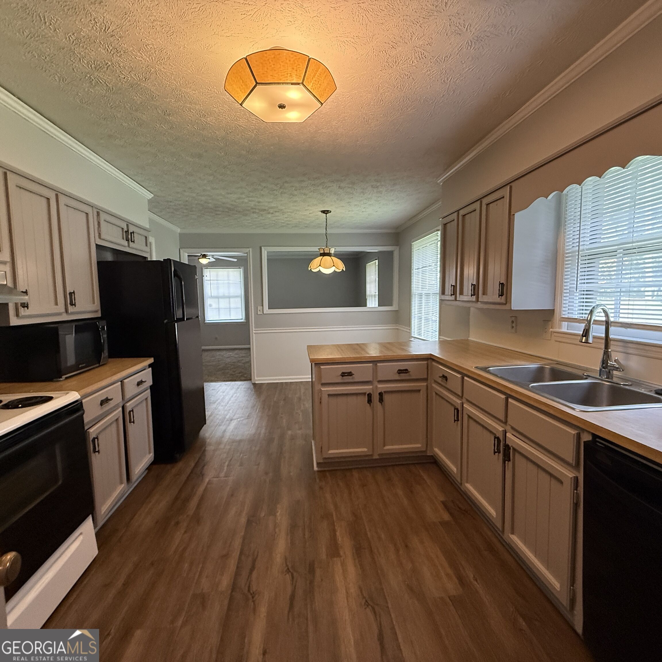 4101 Springlake Circle Property Photo 6