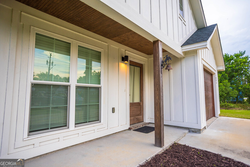 1803 Northside Drive Property Photo 5