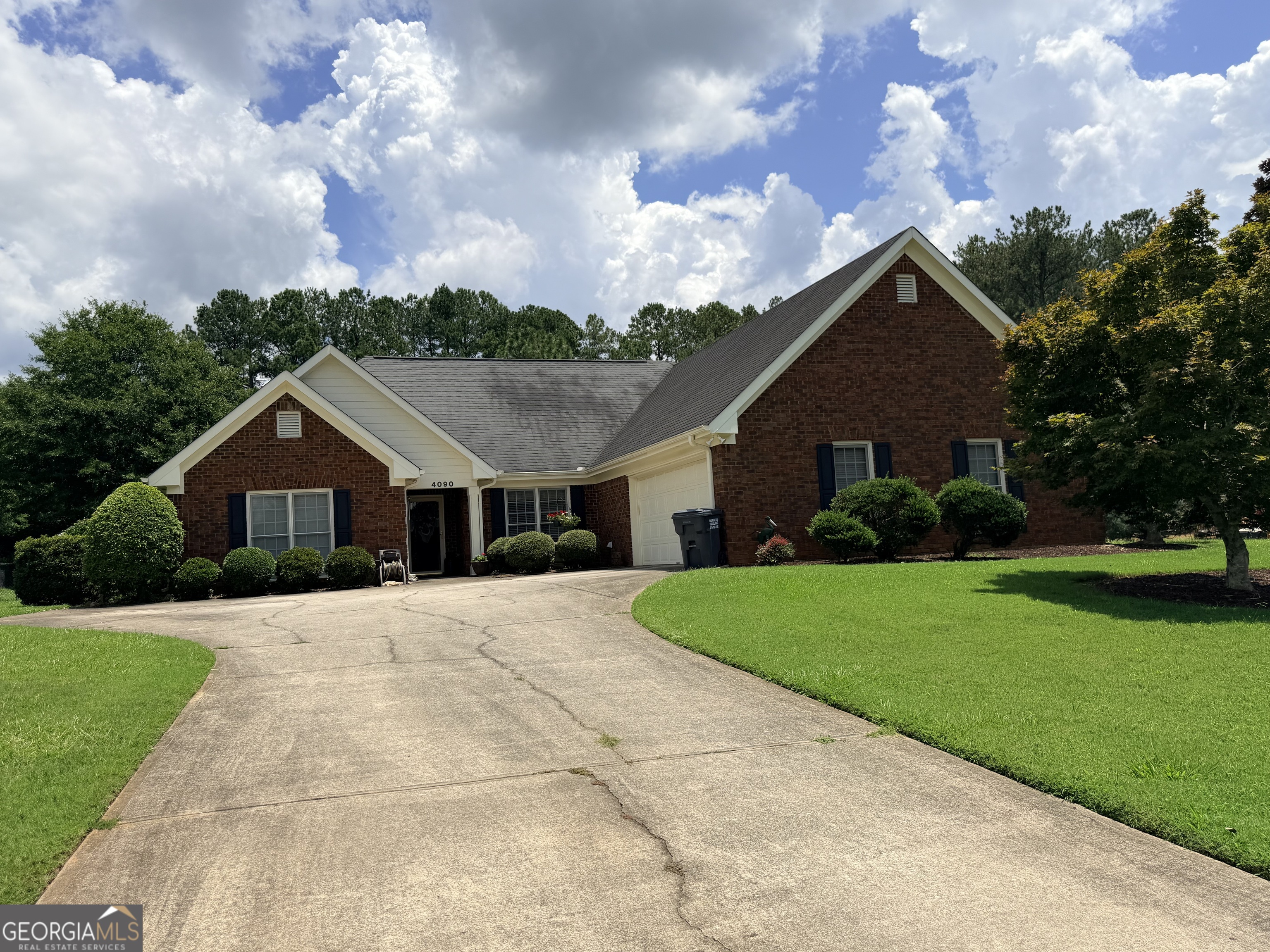 4090 Forest View Drive Se Property Photo 1