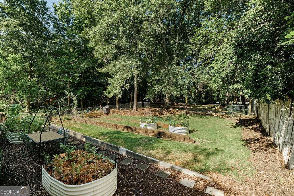 1686 S Milledge Avenue Property Photo 31