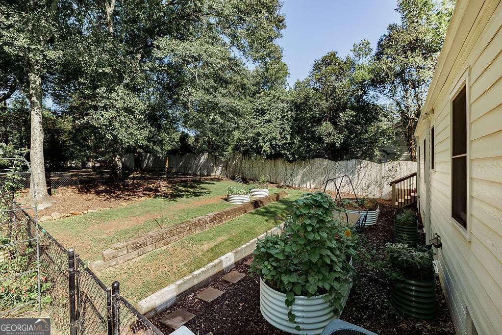 1686 S Milledge Avenue Property Photo 34