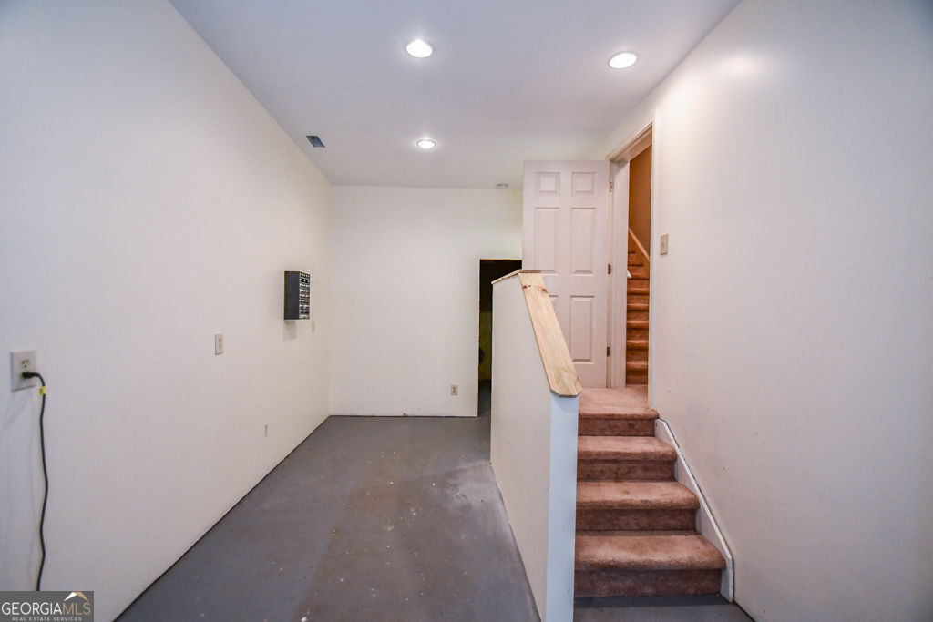 173 Indian Oak Drive Property Photo 29