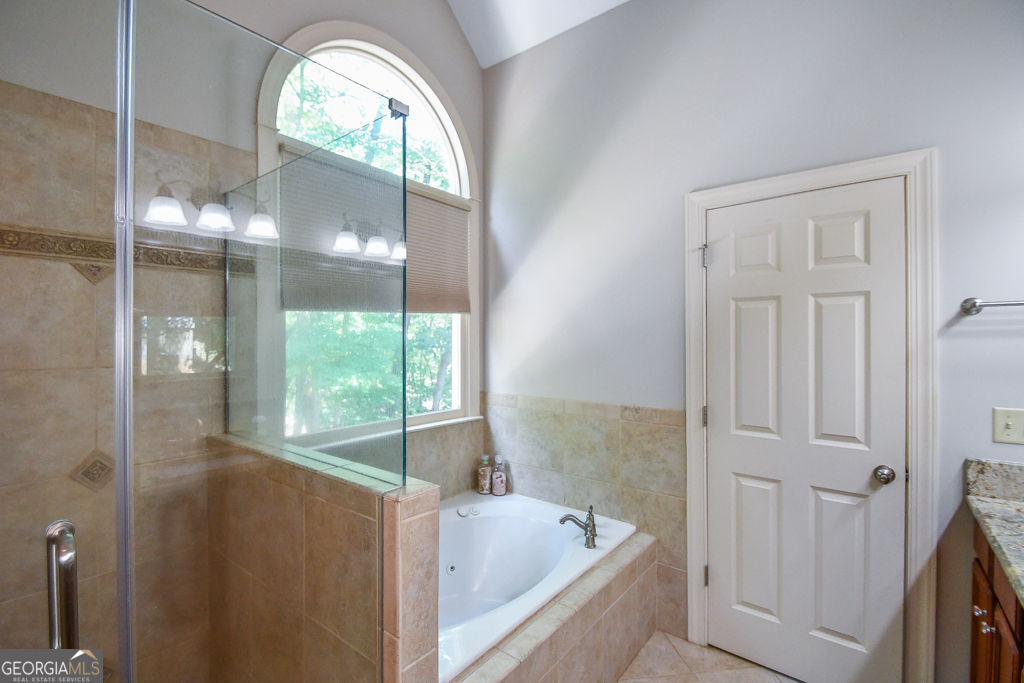 173 Indian Oak Drive Property Photo 32