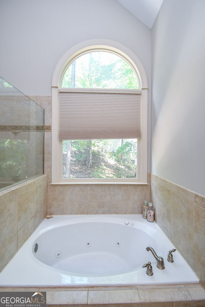 173 Indian Oak Drive Property Photo 33
