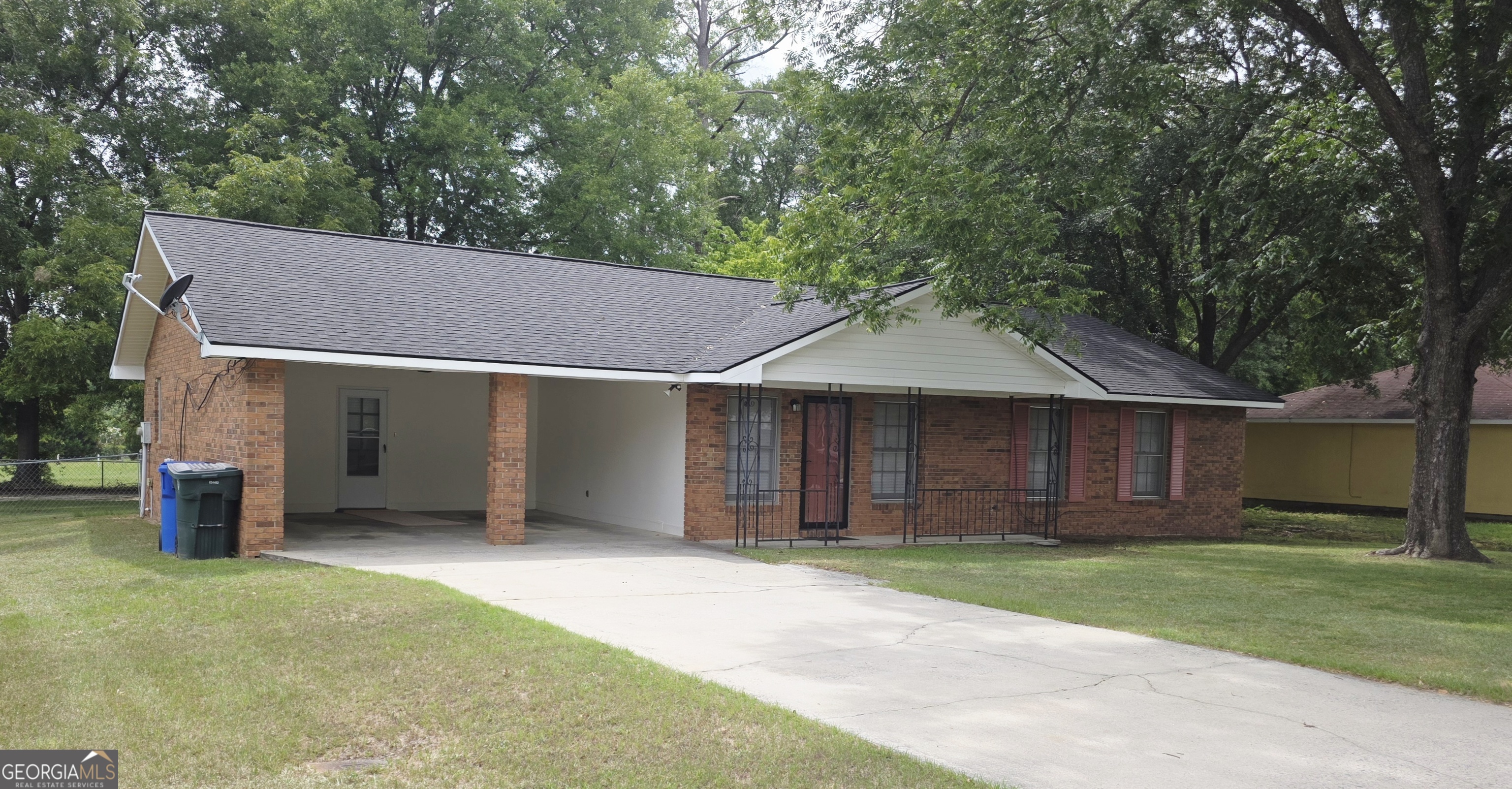 1308 Jeffrey Drive Property Photo 2