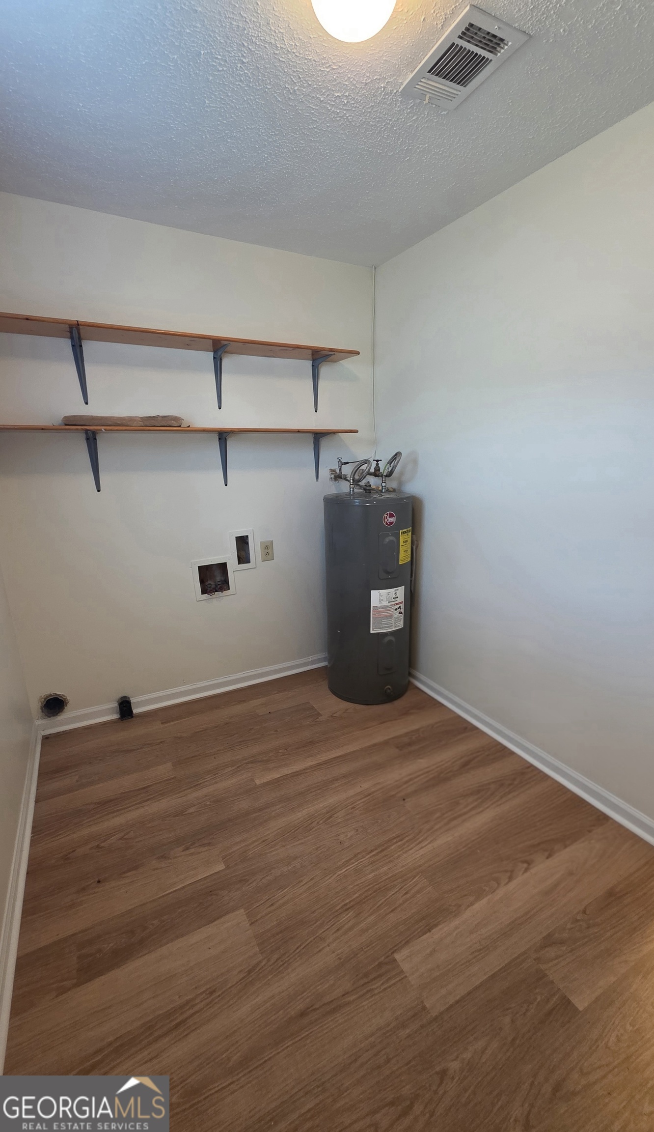 1308 Jeffrey Drive Property Photo 7